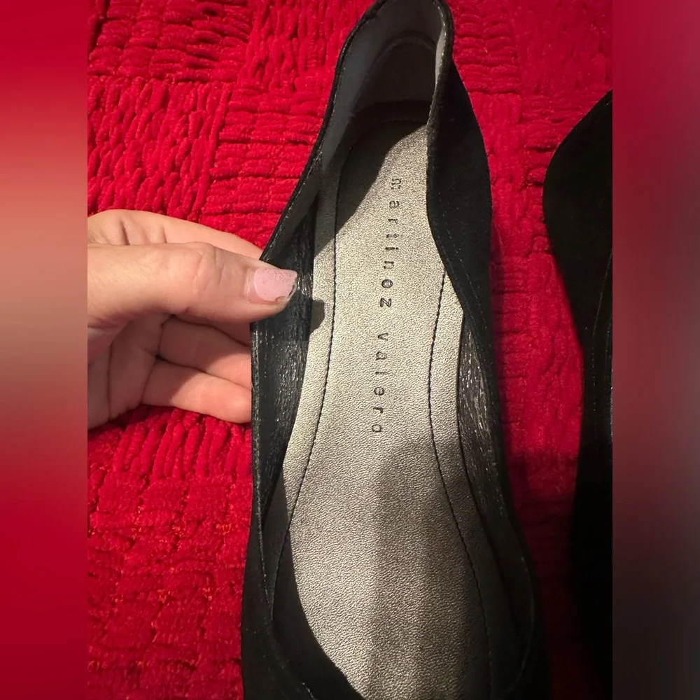 NWT Martinez Valero Black Suede Rhinestone Bow Gorgeous Ballet Flats 6.5 - Picture 9 of 11